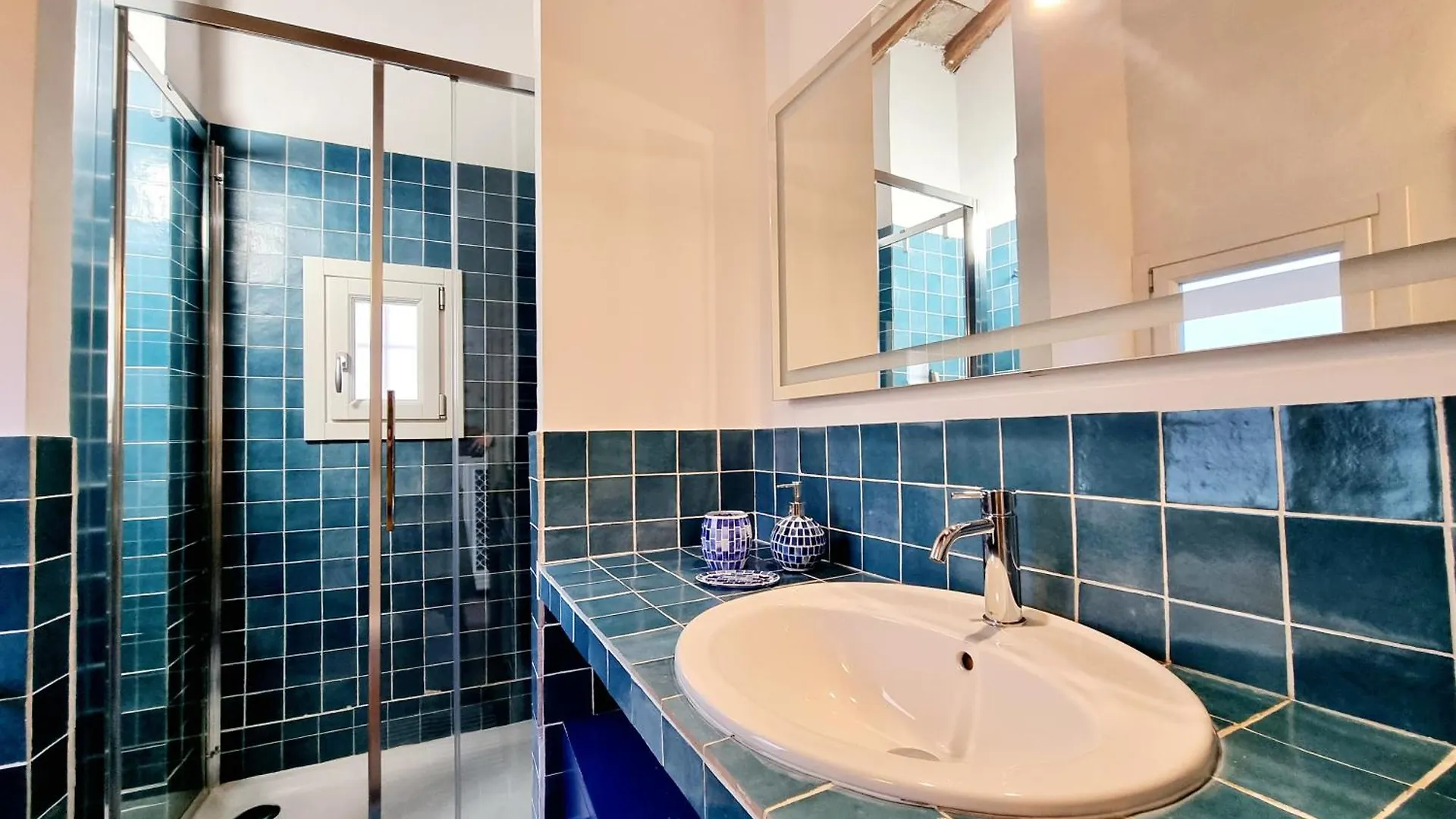 Appartement Iris Di Firenze- 3 Suite Colorate Tra La Stazione E Il Duomo